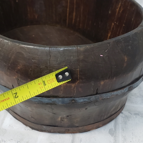 Large Antique 19th Century Chinese Wooden Rice Bucket - Picture 12 of 14